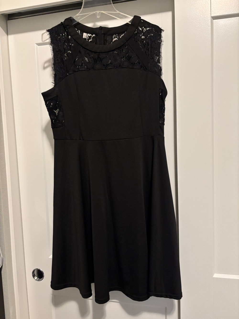 Meaveor Sleeveless Black Lace Mini Dress